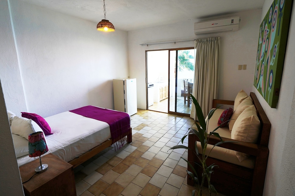 emperador vallarta beachfront hotel and suites