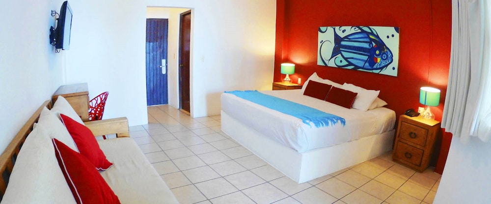 emperador vallarta beachfront hotel and suites