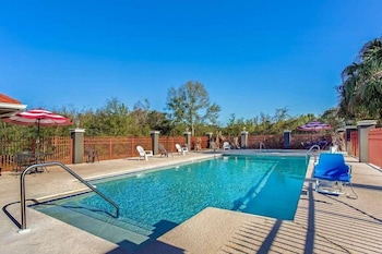 Stay Express Inn & Suites - Mobile Al,5170 Motel Ct,3 star