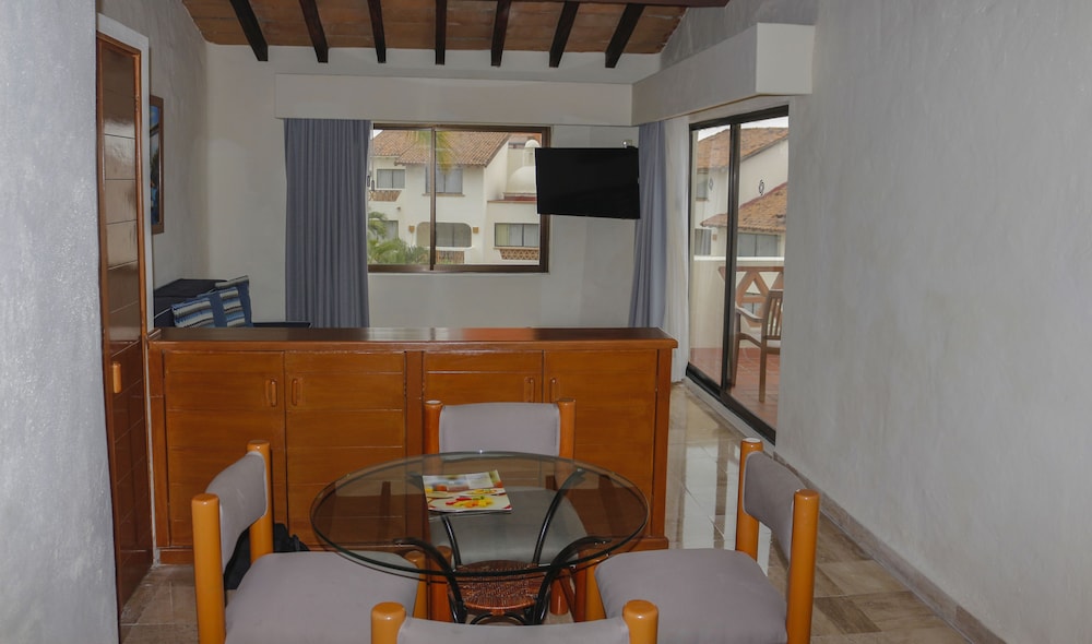 plaza pelicanos grand beach resort all inclusive