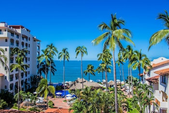 plaza pelicanos grand beach resort all inclusive