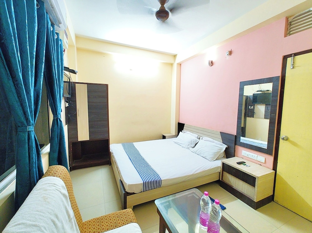 hotel golden beach inn puri
