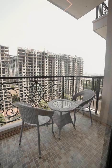 villa vistosa omaxe hazratganj