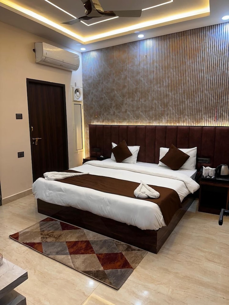 vega hotel and restro and the om residency