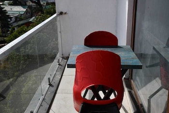 hotel leosh lansdwone