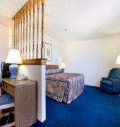 super 8 by wyndham nampa
