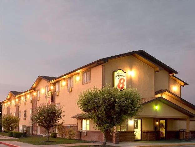 super 8 by wyndham nampa
