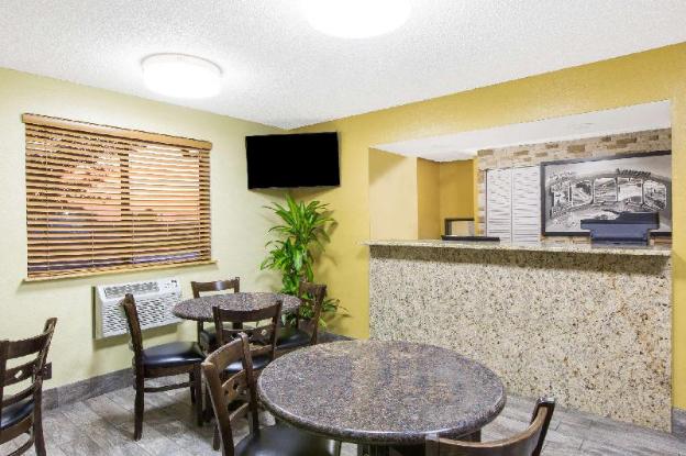 super 8 by wyndham nampa