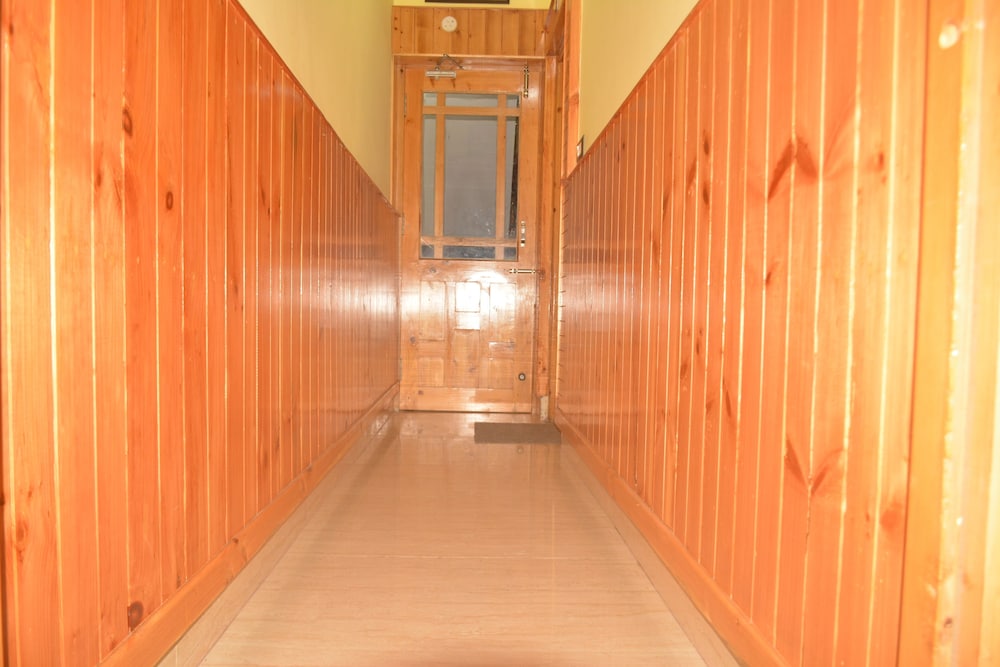 anurag hotel chakrata