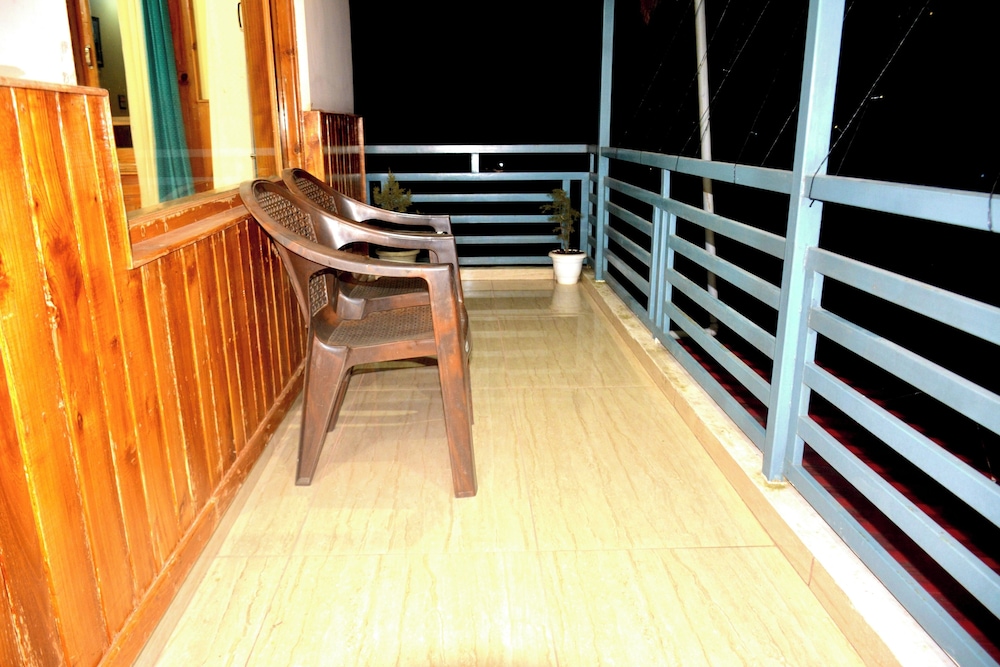 anurag hotel chakrata