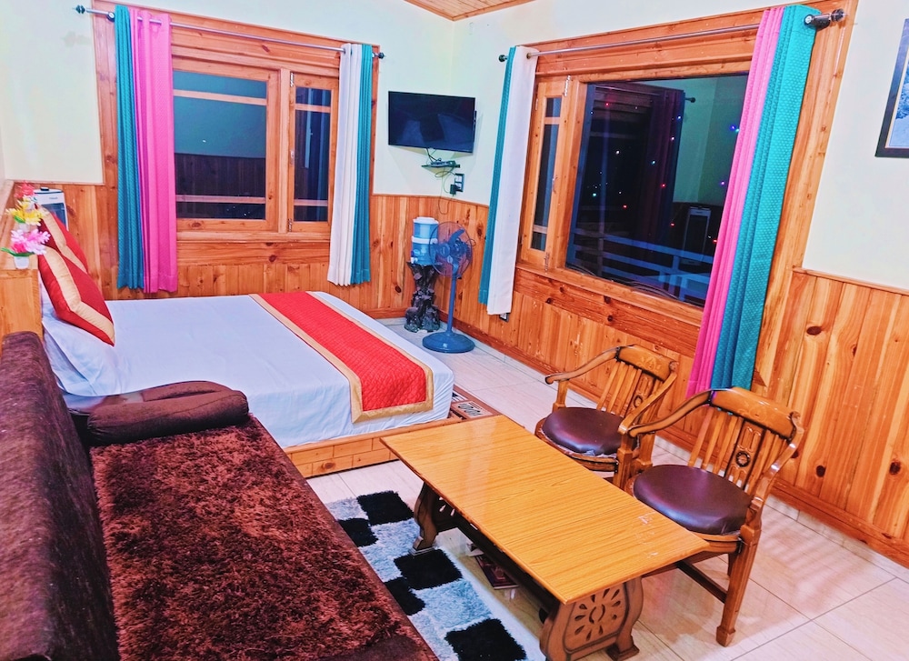 anurag hotel chakrata