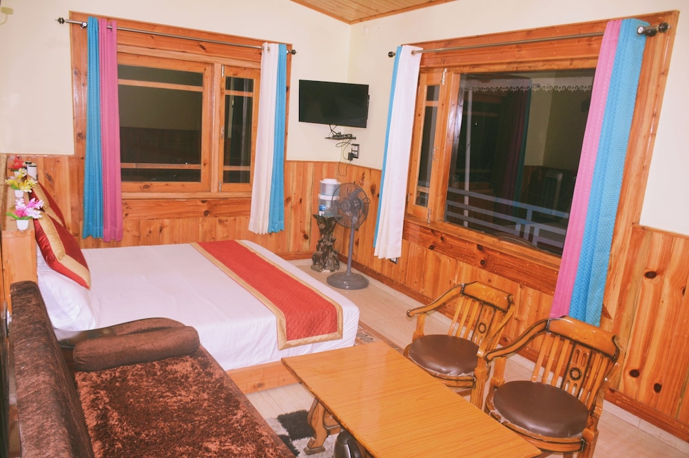 anurag hotel chakrata