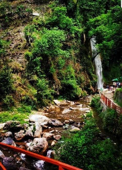 anurag hotel chakrata