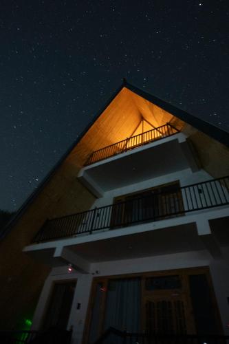 Noni’S Dream Villa,,2 star