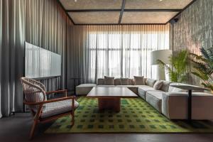 sho hotel breakx
