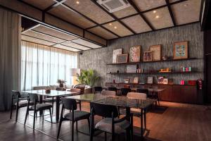 sho hotel breakx
