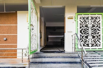 hotel greenlane suites