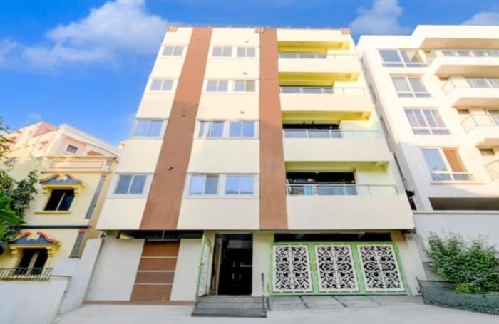 hotel greenlane suites