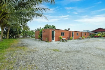 hotel o asiacamp chalet tanjung karang