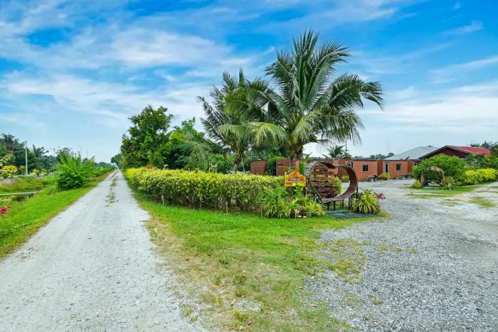 hotel o asiacamp chalet tanjung karang