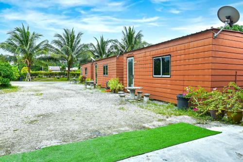 hotel o asiacamp chalet tanjung karang