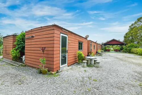 hotel o asiacamp chalet tanjung karang