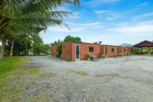 hotel o asiacamp chalet tanjung karang