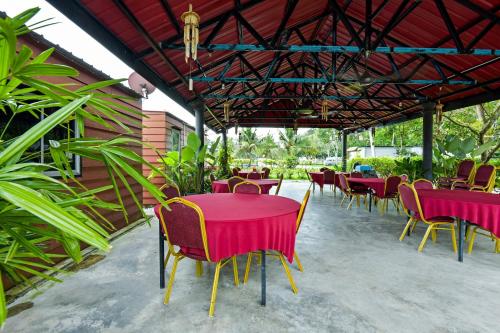 hotel o asiacamp chalet tanjung karang
