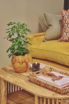 The Barn Hotel,,4 star