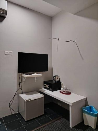the ardens hotel taman pelangi jb