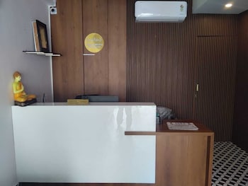 adithi comforts inn and suites