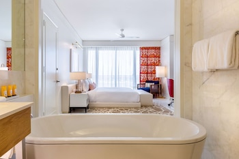 grand hyatt baha mar