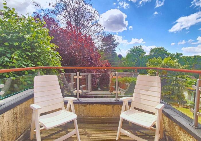 stylish and modern 2br flat