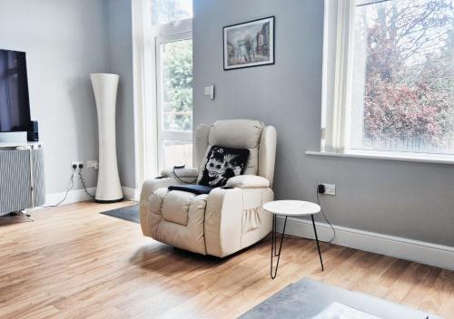 stylish and modern 2br flat