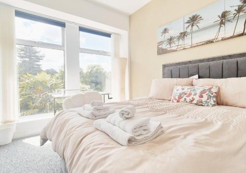 stylish and modern 2br flat