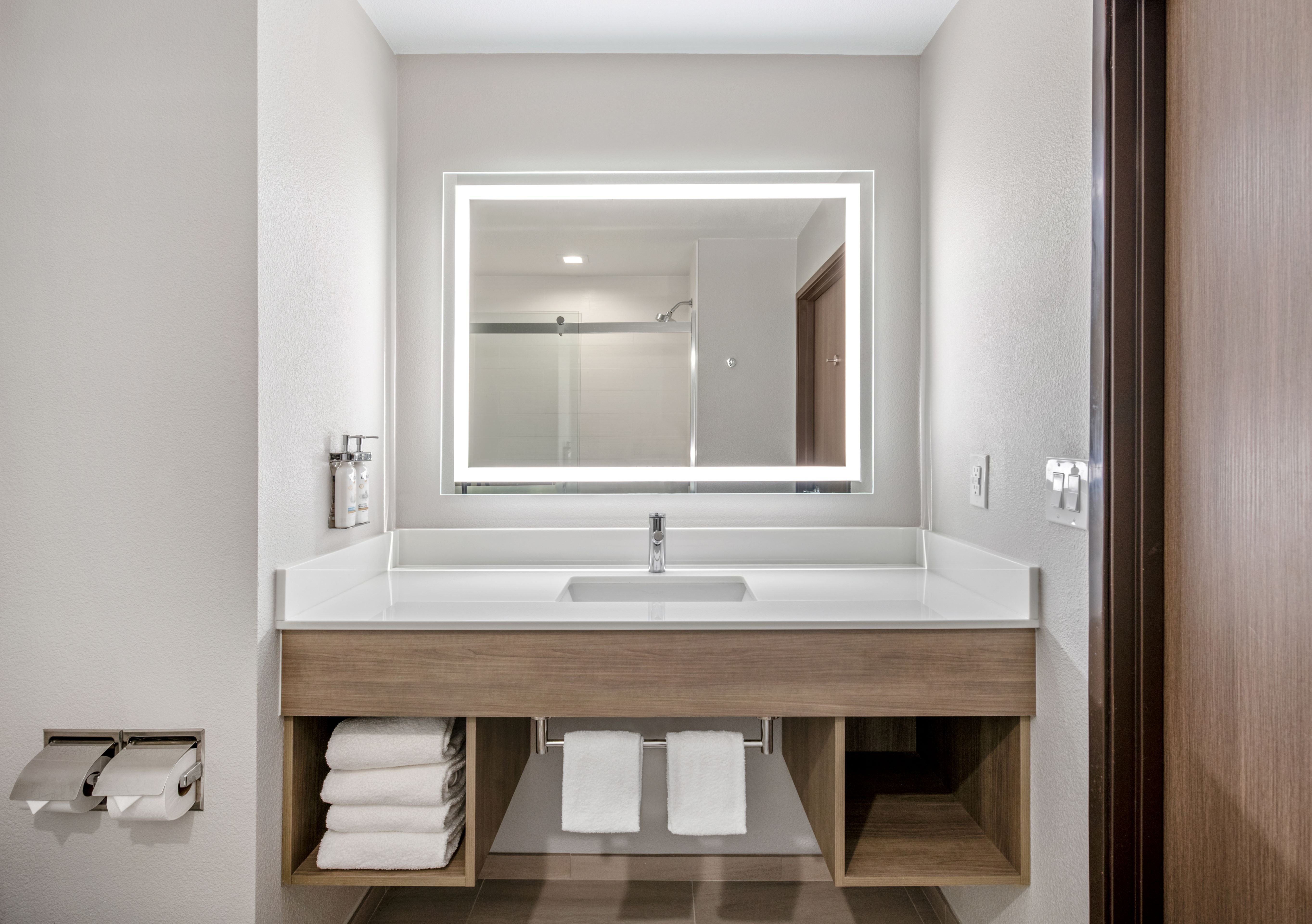 holiday inn express san diego south national city