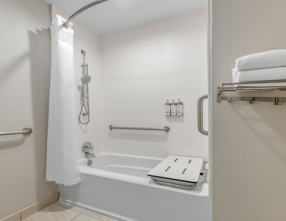holiday inn express san diego south national city