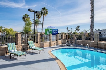Holiday Inn Express San Diego South-National City,National City>>Bonita,3 star