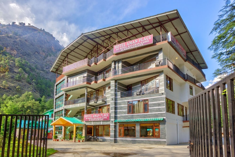 aman place by hotel malabar kasol