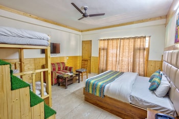 aman place by hotel malabar kasol