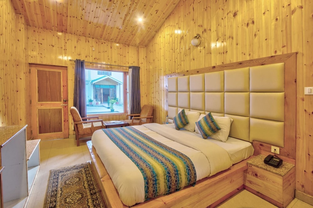 aman place by hotel malabar kasol