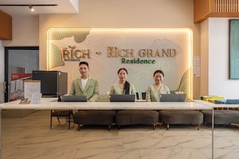 the rich grand residence sukhumvit