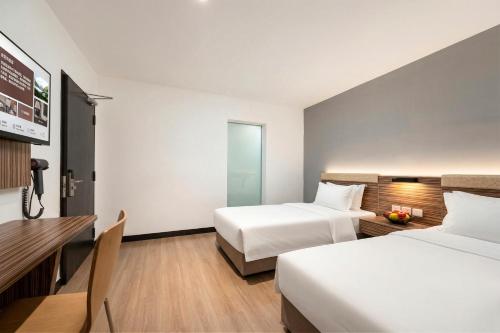 havona hotel permas jaya self check in