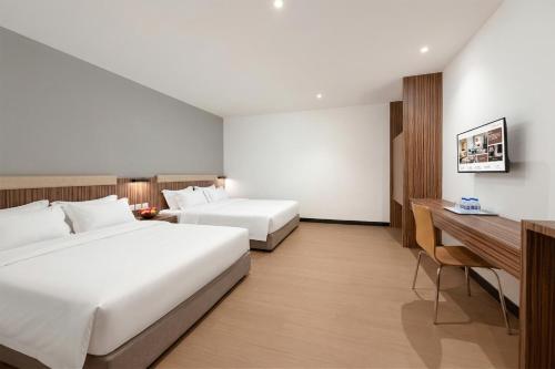 havona hotel permas jaya self check in