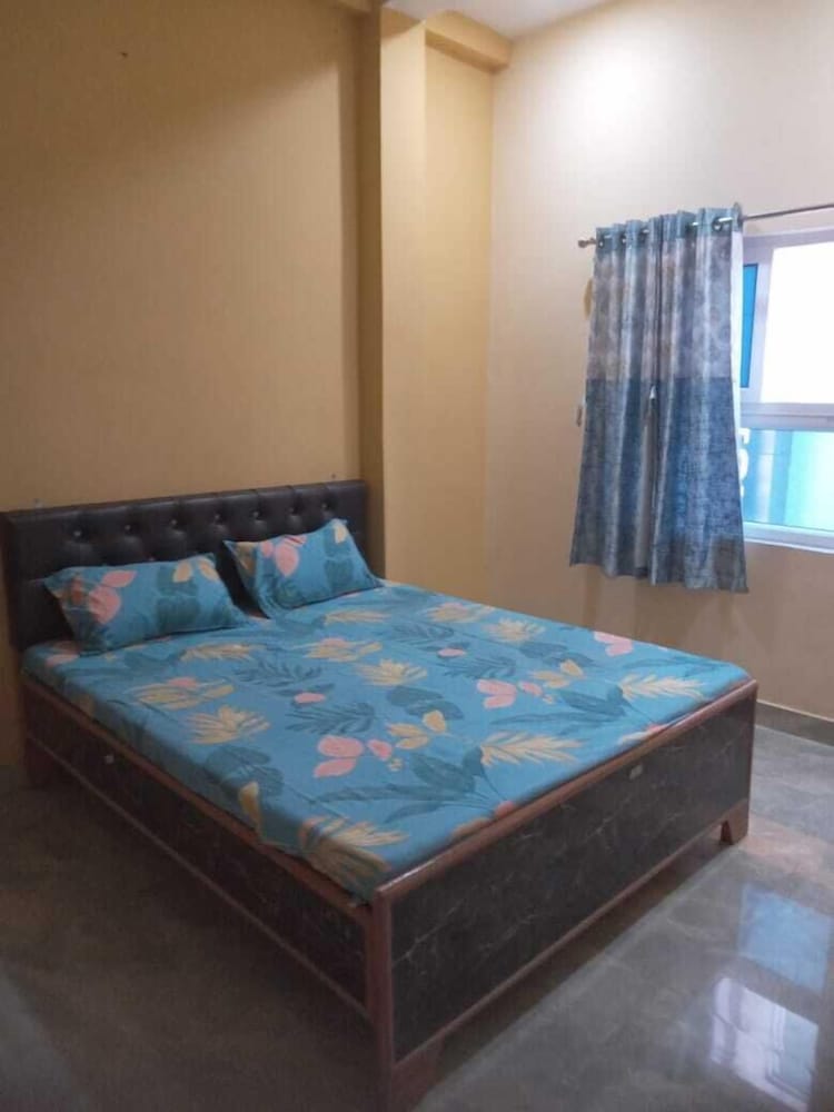 lakshman guest house varanasi