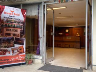 orangepetal comfort himalayan resort