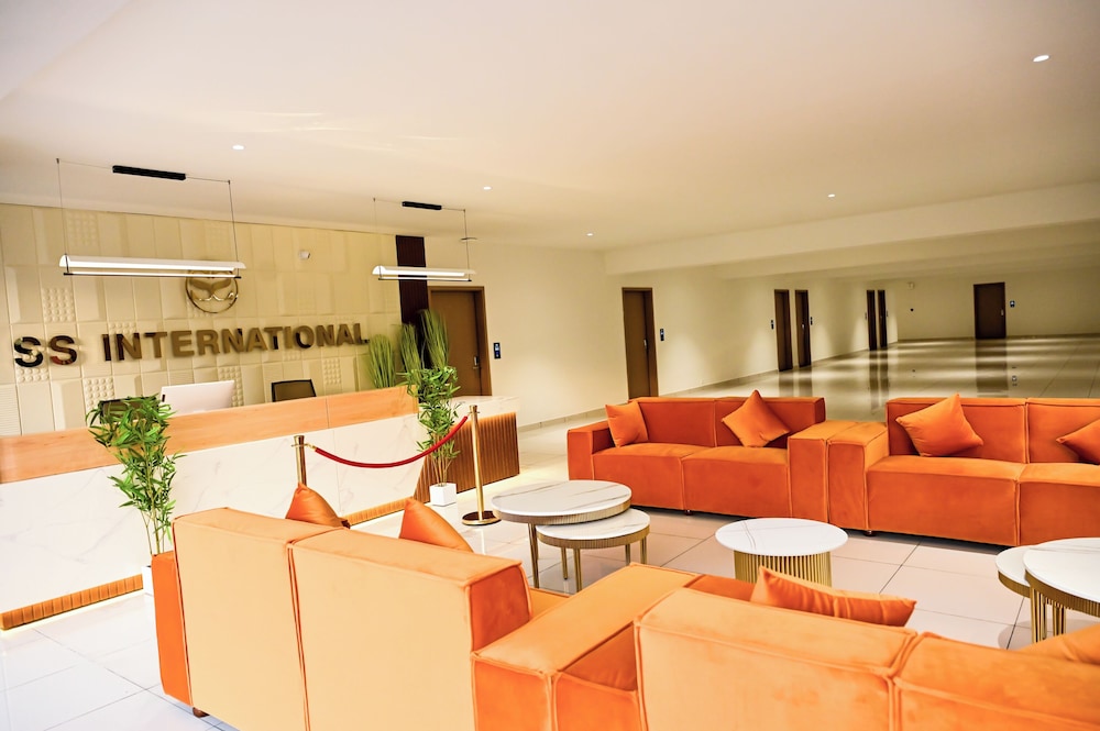 hotel s s international