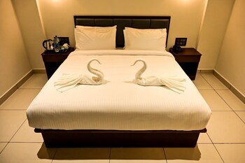 hotel s s international