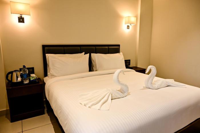 hotel s s international