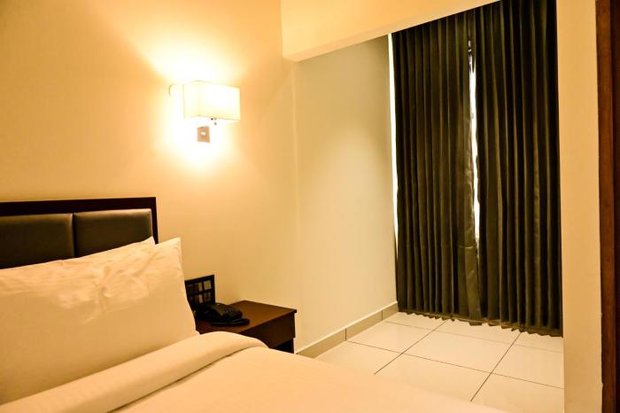 hotel s s international